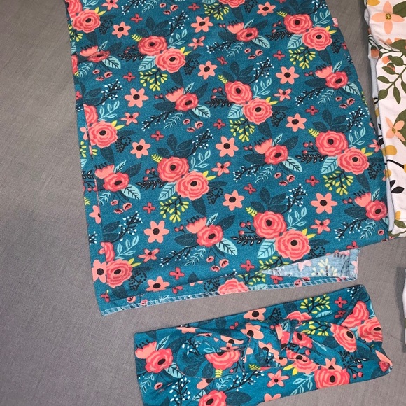 3 Baby girls swaddle wraps with matching headbands - Picture 2 of 4